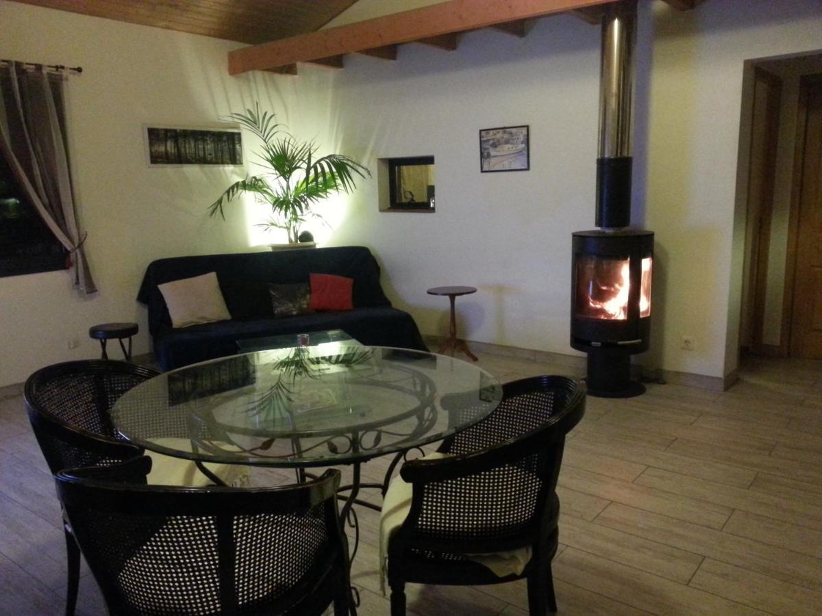 Chambre Privee Badet Salles  Zewnętrze zdjęcie